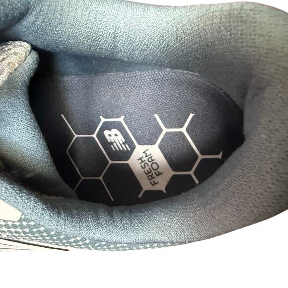 New Balance 8.5 Fresh Foam 680v7 Gray Running Shoes Lightweight Comfort Sport - Picture 7 of 9